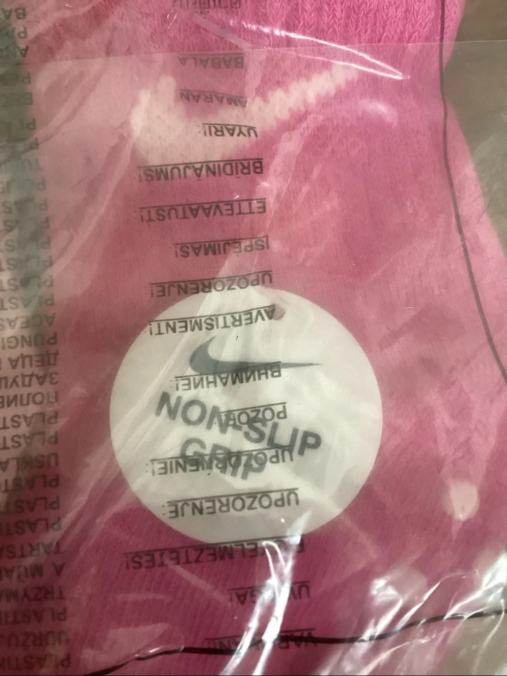 Nike Baby nonslip Grip Socks Set of 3. Pink, new with tags. Girls 6-12 months
